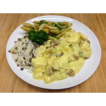 Fricassée de volaille crèole, flan de légumes et riz basmati