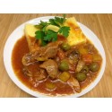 Sauté de porc à la corse et polenta au fromage et légumes mijotés
