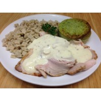 Emincé de porc sauce moutarde à l'ancienne, polenta et haricots persillades