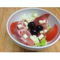 Salade Corsica (coppa, dès de fromage de brebis, tomate, olive)
