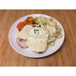 Gigolette de dinde sauce moutarde à l'ancienne, farfalles et courgettes