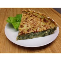 Tarte courgette coriandre ricotta emmental et salade  verte