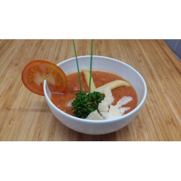 Gaspacho tomates concombres asperges et parmesan