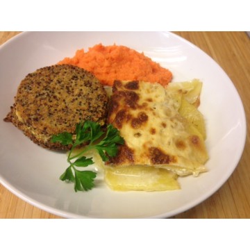 Galette de quinoa au fromage, légumes grillés et purée de potirons