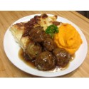 Boulettes de boeuf sauce moutarde à l'ancienne, gratin lyonnais et légumes grillés
