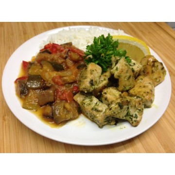 Filet de poulet, Caponata siscilienne et pennes au basilic Filet de poulet, Caponata siscilienne et pennes au basilic