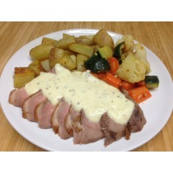 Magret de canard sauce moutarde à l'ancienne, tortis et ratatouilles