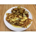 Omelette chèvre roquefort emmental, féculent et légumes du jour