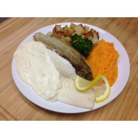 Filet de limande à la crème de citron, pomme sautées, endives braisées et purée de carottes