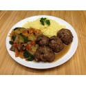 Boulettes de bœuf sauce au poivre, polenta crèmeuse au fromage et poelé de légumes