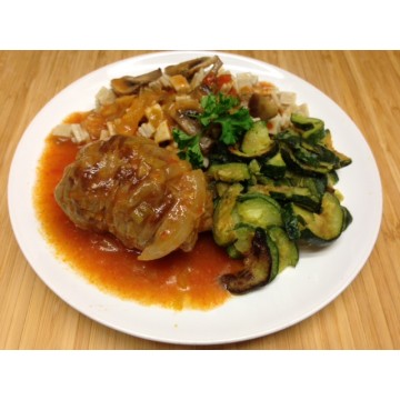 Paupiette de porc sauce au poivre, haricots verts et pommes sautées